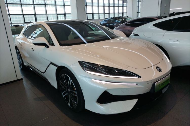 Used Denza Z9GT 2024 1100 Four-Wheel Drive Ultra Version
