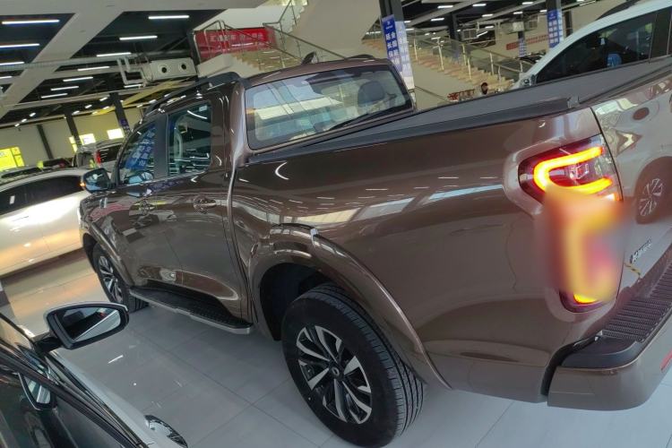 Used Great Wall Poer 2023 2.0T Passenger Version Automatic Diesel 4x4 Sporty GW4D20M