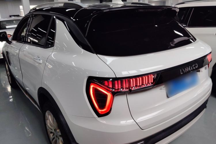 Used Lynk & Co 01 2017 2.0T Two-Wheel Drive Pro Edition Rear Left 45 Deg