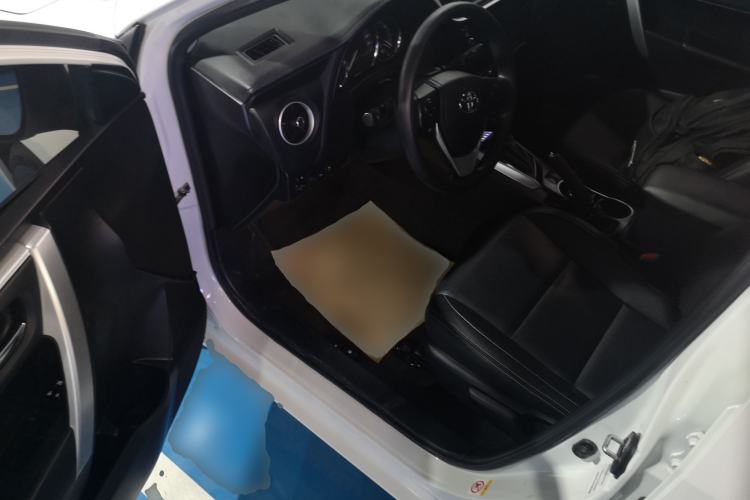 Used Toyota Levin 2017 Revised 185T CVT Elite Edition China V Standard Driver Seat