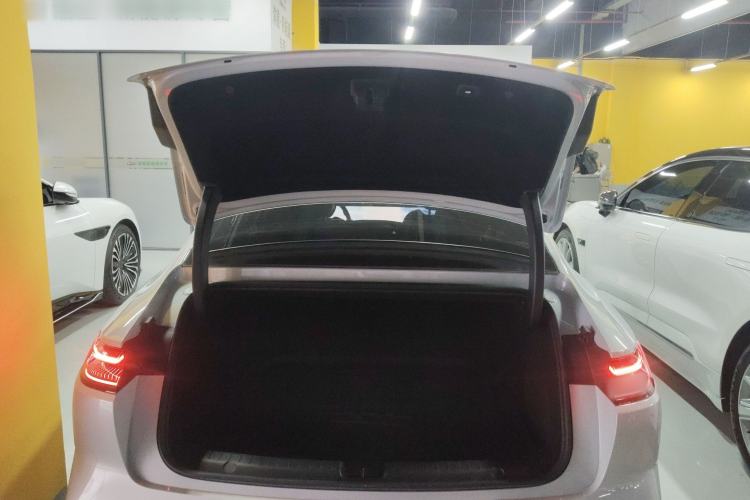 Used Geely Galaxy E8 2025 575 km Exploration Intelligent Driving Edition Trunk