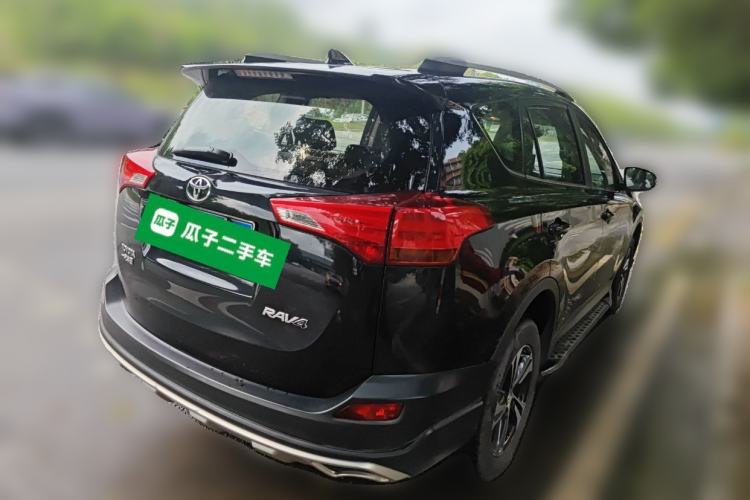 Used Toyota RAV4 2015 2.0L CVT Two-Wheel Drive Urban Edition