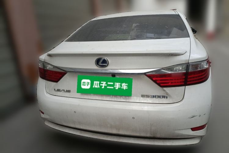 Used Lexus ES 2013 300h Elite Edition