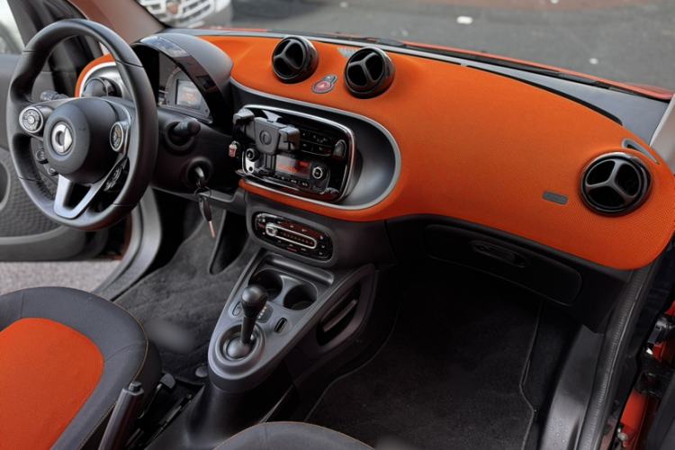 Used smart fortwo 2015 1.0L 52 kW Hardtop Passion Edition