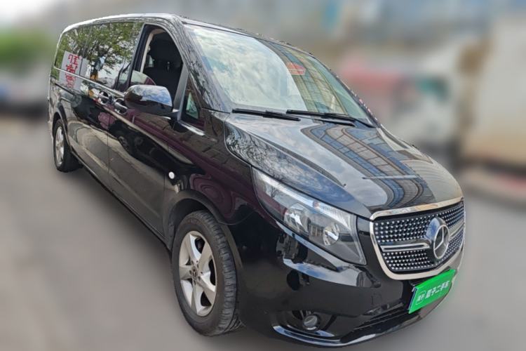 Used Mercedes-Benz Vito 2020 2.0T Elite Version 7 Seats Front Right 45 Deg