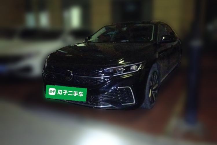 Used Volkswagen Passat 2022 330TSI Starry Luxury Edition