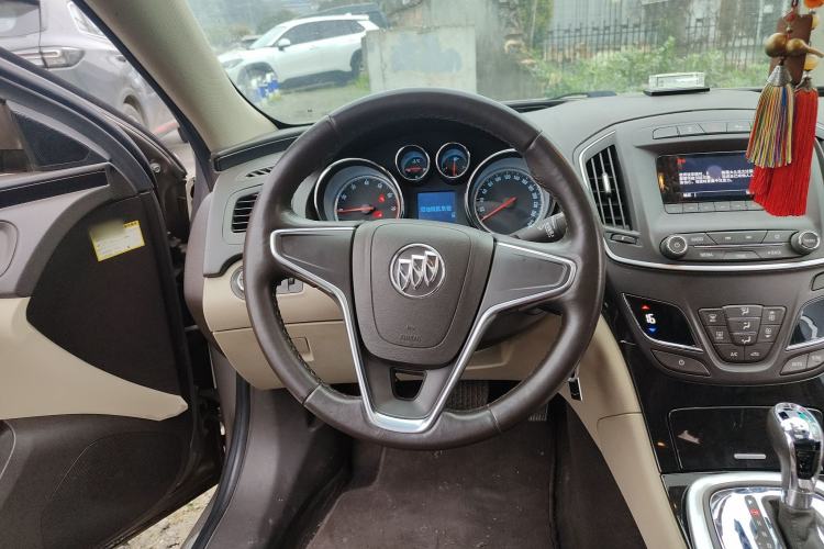 Used Buick Regal 2014 2.0L Leading Fashion Edition Steering Wheel