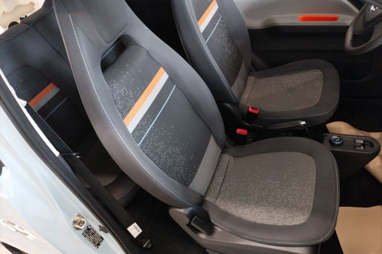 Used Wuling Hongguang MINIEV 2020 Zizai Version Lithium-NMC Right Front Seat