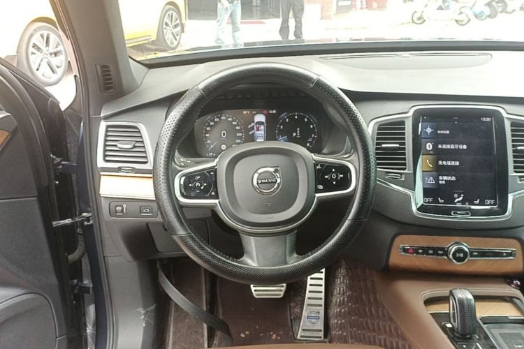 Used Volvo XC90 2021 B5 SmartDrive Luxury Edition 5-seater Steering Wheel