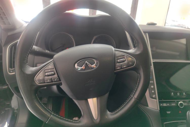 Used Infiniti Q50L 2016 2.0T Enjoyment Edition
