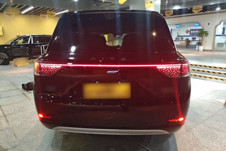 Used Hima AITO M9 2025 Extended-Range Ultra Version 52 kWh 6-Seater Rear