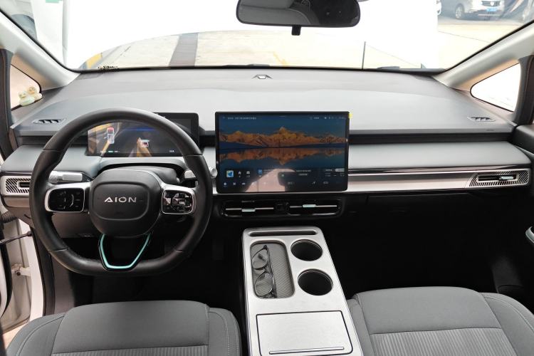 Used AION Y 2023 Younger
