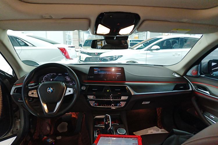 Used BMW 5 Series New Energy 2020 Mileage Upgrade Version 530Le Luxury Package
