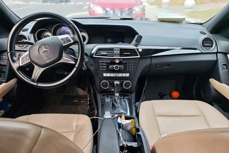 Used Mercedes-Benz C-Class 2011 C 200 CGI Fashion Model