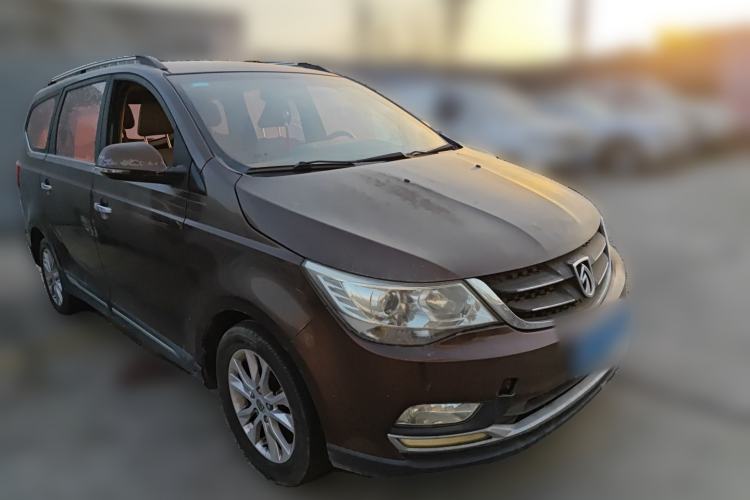 Used Baojun 730 2016 1.5L Manual Comfort Version 7 Seats China V Emission Standard Front Right 45 Deg