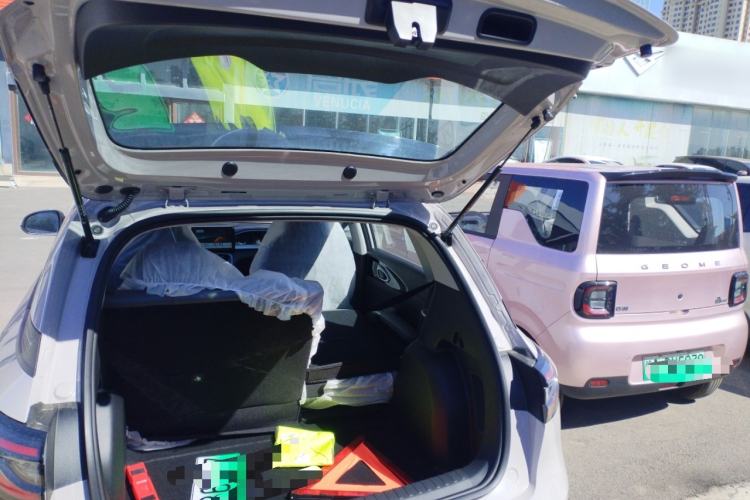 Used Geely Galaxy Geome 2026 Model 410km Carefree Edition Trunk
