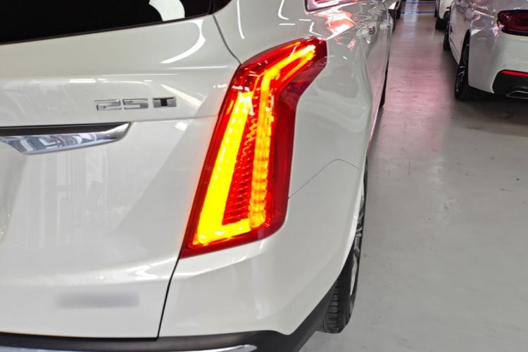 Used Cadillac XT5 2018 25T Luxury Model