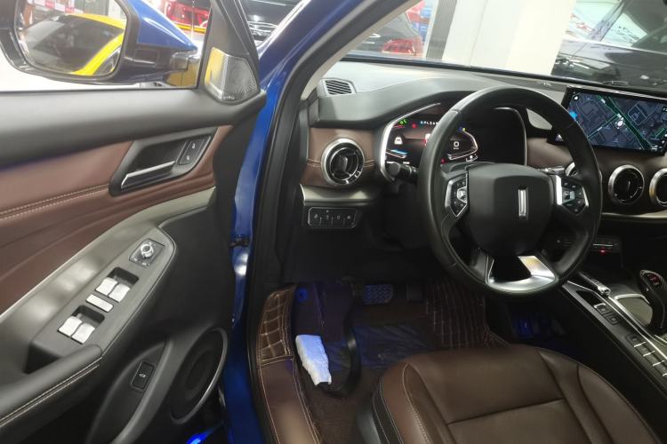 Used Wey VV6 2020 2.0T Two-Wheel Drive Smart Enjoyment+