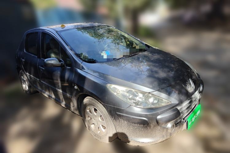 Used Peugeot 307 2010 Hatchback 1.6L Automatic Comfort Edition Front Right 45 Deg