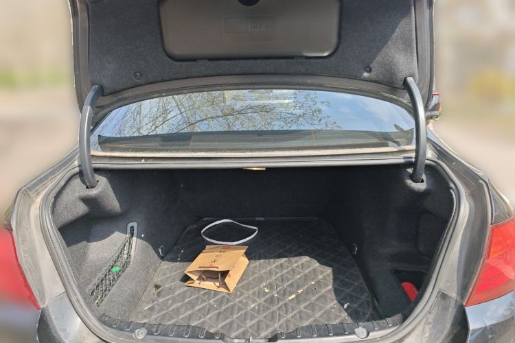 Used BMW 5 Series 2012 520Li Elegant Edition Trunk