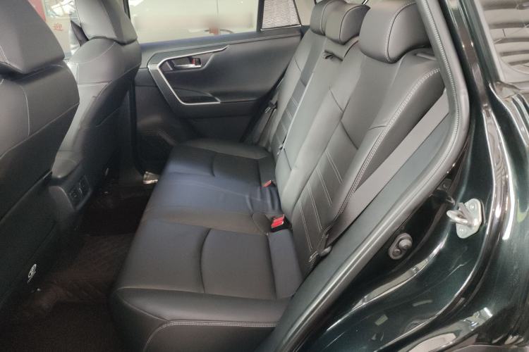 Used Toyota RAV4 2023 2.0L CVT Two-Wheel Drive Fashion Plus Edition Left Rear Seat