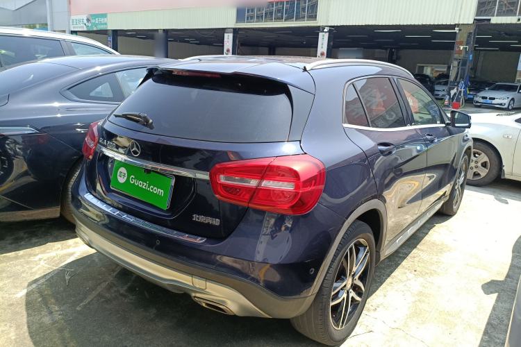 Used Mercedes-Benz GLA 2016 GLA 200 Fashion Model Rear Right 45 Deg