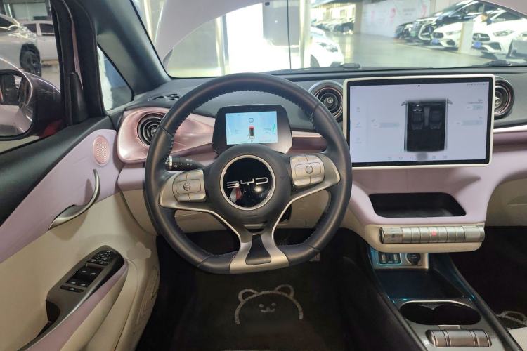 Used BYD Dolphin 2023 420 km Fashion Edition
