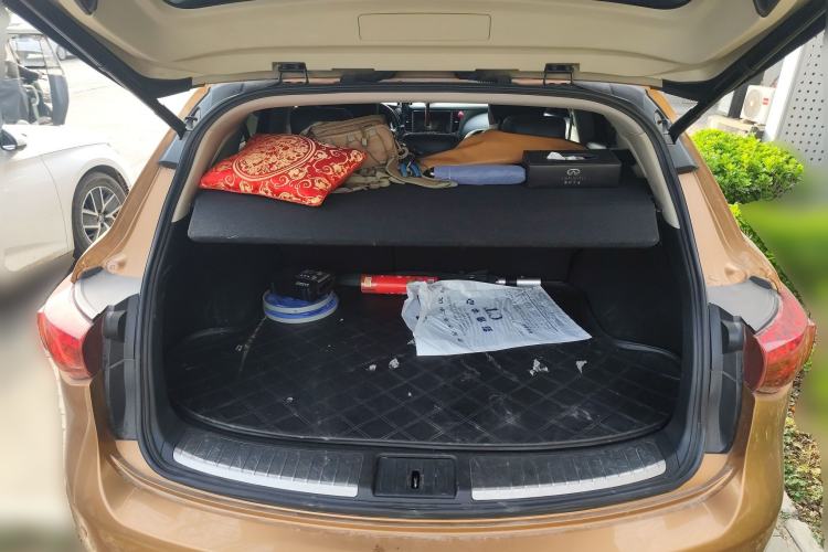 Used Infiniti FX 2011 FX35 Supreme Edition
