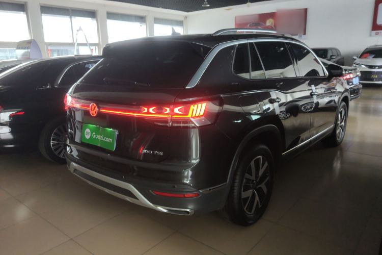 Used Volkswagen Tayron 2024 300TSI Two-Wheel-Drive Luxury Plus Advanced Version Rear Right 45 Deg