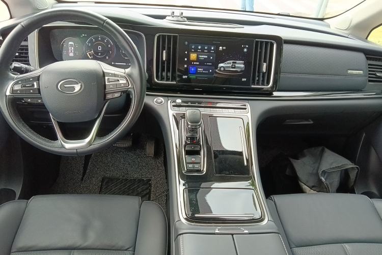 Used GAC Trumpchi M8 2021 Lingxiu Series 390T Deluxe Edition Center Console