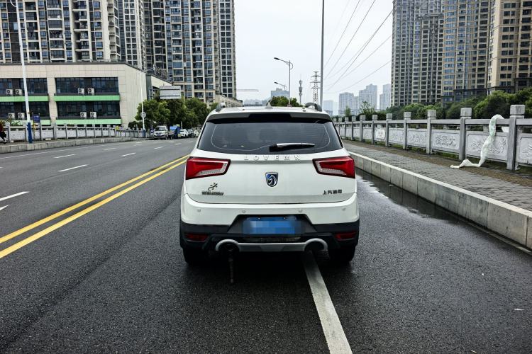 Used Baojun 560 2016 1.8L Manual Luxury Edition
