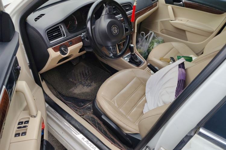 Used Volkswagen Lavida 2013 1.4TSI DSG Luxury Edition
