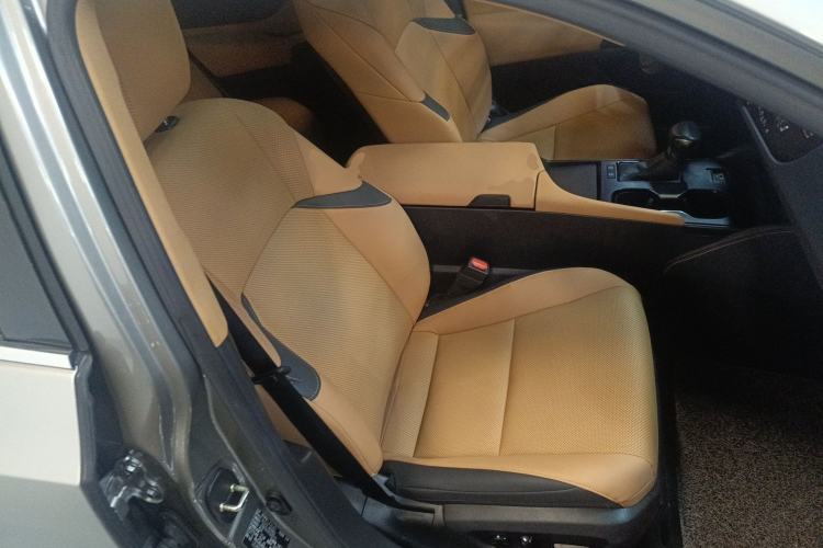 Used Lexus ES 2022 200 Excellence Edition
