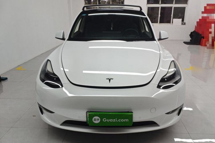 Used Tesla Model Y 2021 Long-Range All-Wheel-Drive Version
