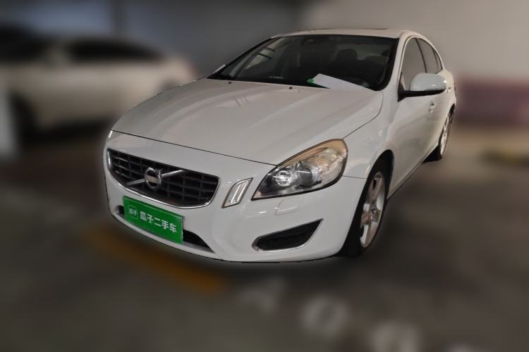 Used Volvo S60 2013 T5 Zhiya Edition Guazi used car, China used car export, Used car for sale, Used  cars, Cheapest cars for sale