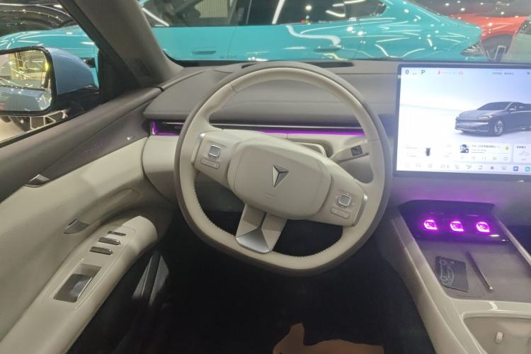 Used Deepal L07 2024 230Max Qiankun Intelligent Driving ADS SE Range-Extended Version Steering Wheel