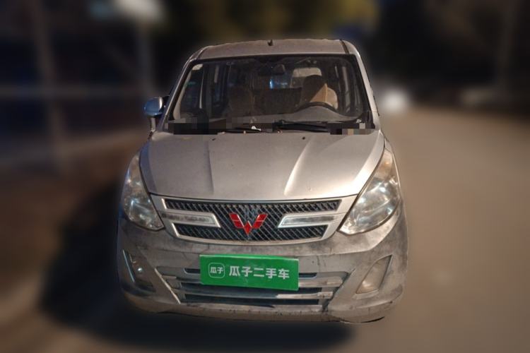Used Wuling Rongguang V 2015 1.2L Base Version