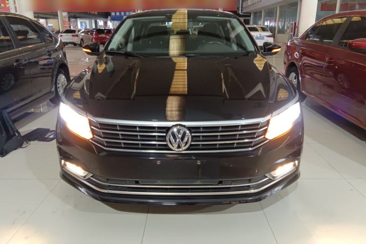 Used Volkswagen Passat 2017 330TSI DSG Luxury Edition
