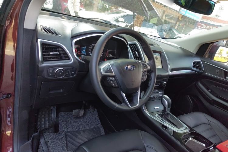 Used Ford Edge 2016 EcoBoost 245 Two-Wheel-Drive Titanium 7-Seater
