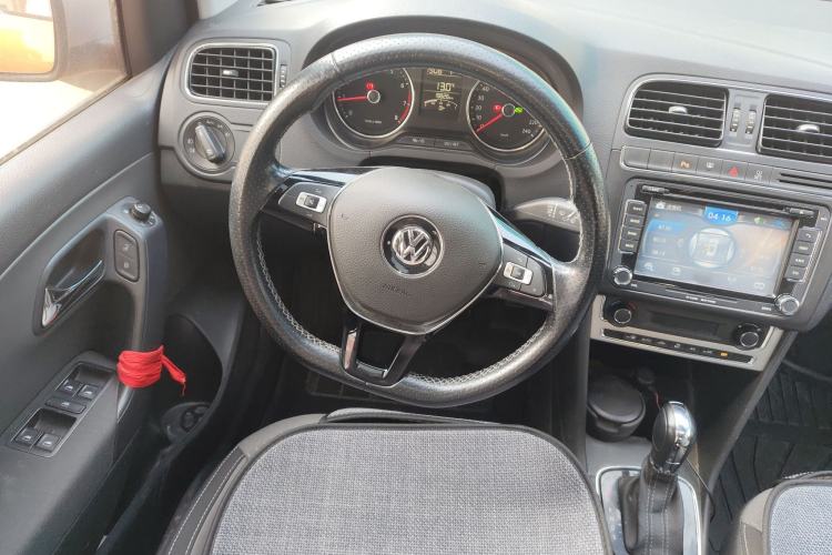 Used Volkswagen Polo 2014 1.6L Cross Polo Automatic