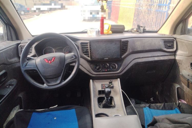 Used Wuling Hongguang V 2022 1.5L Jingqu Version Hydraulic Power Steering LAR