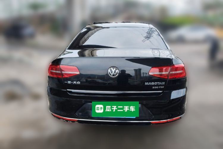 Used Volkswagen Magotan 2017 330TSI DSG Leading Model
