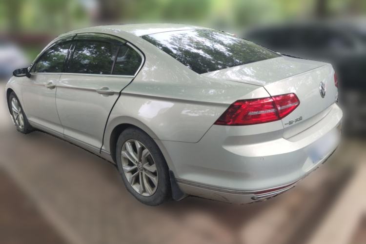 Used Volkswagen Magotan 2017 330TSI DSG Luxury Model