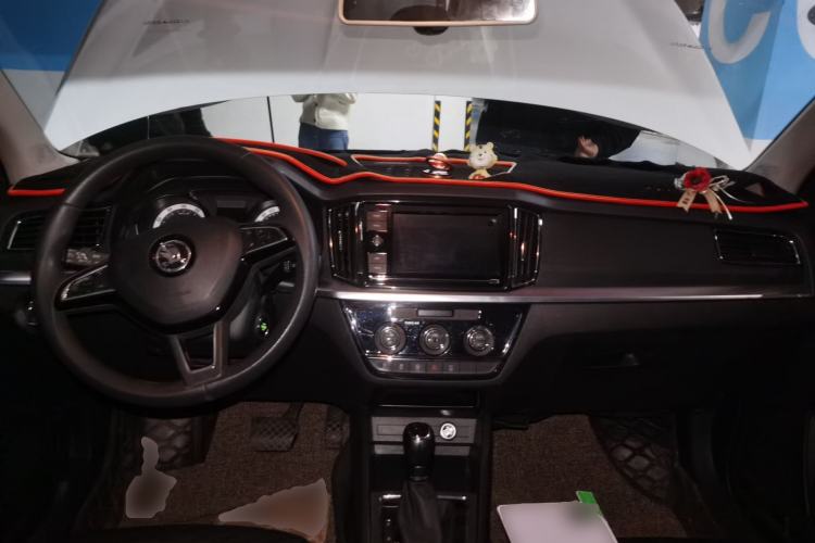 Used Skoda Kamiq 2018 1.5L Automatic Comfort Edition China V Standard Center Console