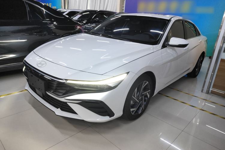 Used Hyundai Elantra 2023 1.5L CVT LUX Prestige Edition