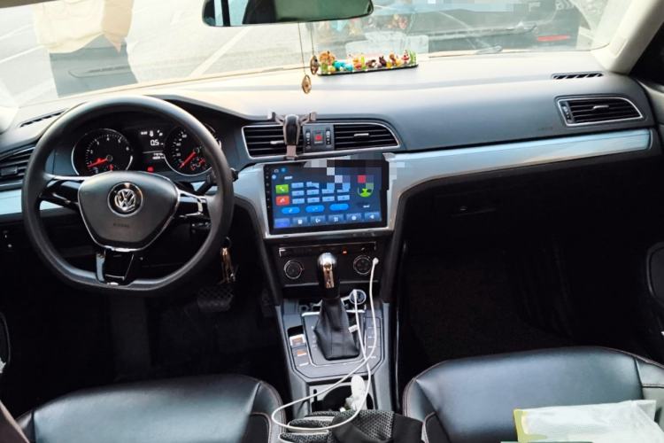 Used Volkswagen Lamando 2018 230TSI DSG Fashion Edition Center Console