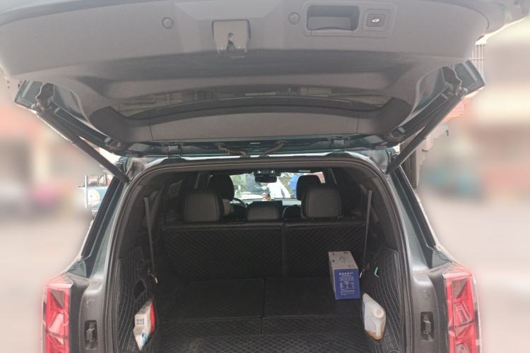 Used GAC Trumpchi GS8 2022 Linghang Series 2.0 TGDI Two-Wheel-Drive Luxury Smart Connectivity Version (7 Seats)