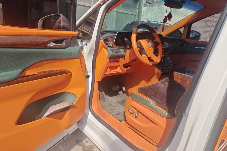 Used Buick GL8 2022 ES Landtrek 653T Comfort Edition
