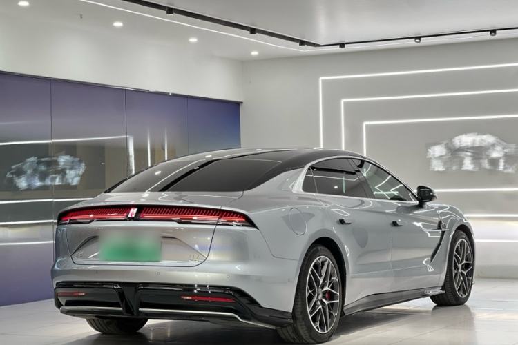 Used Yangwang U7 2025 EV Five-Seat Luxury Edition