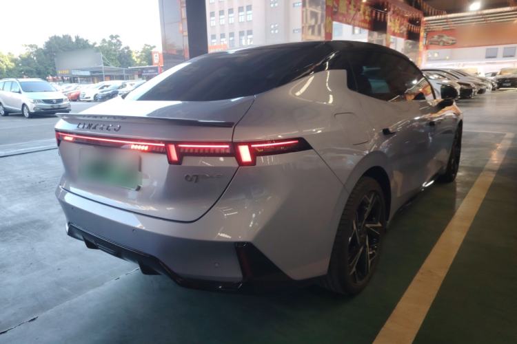 Used Lynk & Co 07 2024 EM-P 126 Long-Range Halo